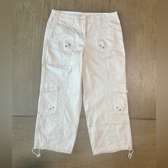 Style & Co. Pants - Style & Co. Capri Pants Cargo Style Size 6 Khaki NWT!